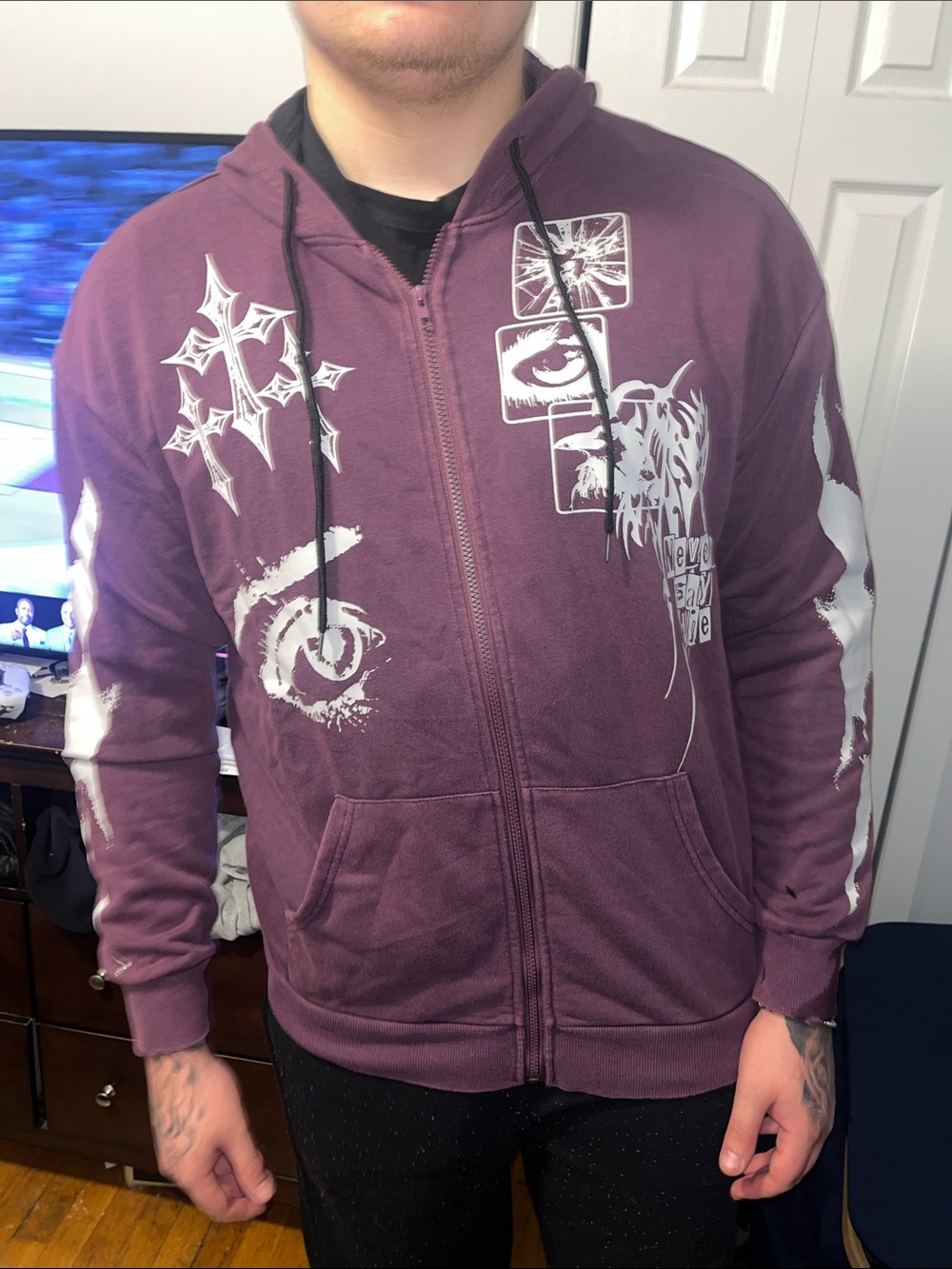Men's Maroon Graphic Zip-Up Hoodie Sweater
